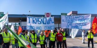 Stellantis, arrivata lettera licenziamento a dipendenti Trasnova