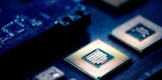 Usa, nuova stretta sull’export di chip ma per Pechino è “abuso di controllo”