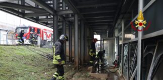Incendio al San Bortolo di Vicenza: ripristinate le attività sanitarie. Tornati ai loro reparti i pazienti spostati. I vigili del fuoco impegnati all'ospedale san bortolo per l'incendio