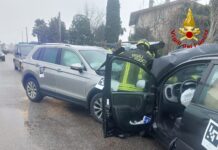 Sossano, scontro tra due auto lungo la Sp 8 Berico Euganea. Tre feriti sossano incidente stradale 3 feriti