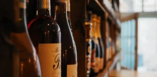 “Nessuna tolleranza se non rispetti le regole”: il sindaco di Vicenza fa chiudere fino al 7 gennaio bar di piazza Matteotti chiuso bar di piazza matteotti per ordinanza comunale