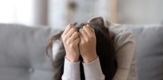 8 marzo, donne 2 volte più a rischio di depressione e ansia ma scontano disparità