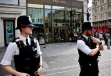 Allarme bomba a Londra, evacuati uffici e negozi a Regent Street