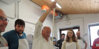 Arte Casearia, corso introduttivo al Mini caseificio del “Rigoni Stern” di Asiago Arte Casearia Asiago