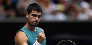 Australian Open, finisce la favola Passaro. Avanti Alcaraz e Djokovic