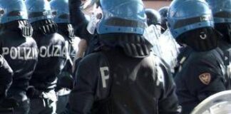 Dl sicurezza, tensioni a protesta Roma: manifestanti contro sbarramento agenti