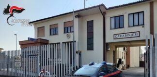 Ai domiciliari per furto di liquori, evade e torna nello stesso supermercato. Arrestato 54enne vicentino carabinieri di Thiene e Dueville arrestano 54enne, prima per furto di liquori poi per evasione dai domiciliari