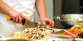 La Camera di Commercio di Vicenza certifica le competenze acquisite dagli studenti del Da Schio nell’alternanza Scuola-Lavoro alternanza scuola-lavoro certificazione alberghiero