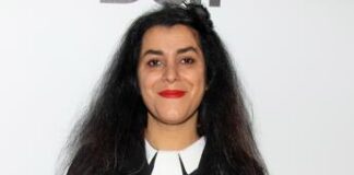 “Francia ipocrita verso Iran”, la fumettista Marjane Satrapi rifiuta Legion d’Onore
