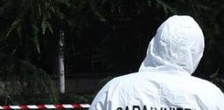 Frosinone, trovato cadavere in un’auto bruciata: potrebbe essere 59enne scomparso il 6 gennaio