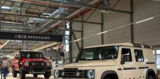 Il primo Ineos Grenadier Red Devil esce dallo stabilimento di Hambach