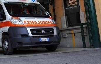 Imperia, cade dal balcone per sfuggire al marito. Il giudice: “Si prostituiva, non è femminicidio”