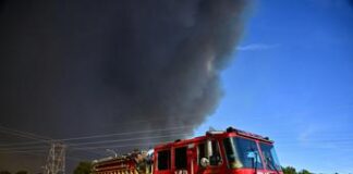 Incendi California, fiamme a nord di Los Angeles: 19mila evacuati