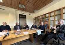 Convenzione tra il tribunale di Vicenza e AMCPS: al via la “messa alla prova” per un  modello di giustizia e inclusione sociale da rafforzare Messa alla prova, da sx Angelo Guzzo (pres. AMCPS), Giacomo Possamai (sindaco Vicenza, magistrato delegato Veronica Salvadori, Alessandro Moscatelli (pres. Ordine Avvocati), Luigi Perina (pres. Tribunale) e Lino Giorgio Bruno (procuratore capo)