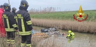 Precipita per 10 metri con l’auto, morto 38enne a Livorno