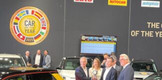 Renault fa il bis, il Car of the Year 2025 va a 5 E-Tech Electric/ Alpine A 290