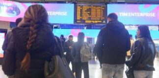 Sciopero dei treni oggi e domani, cancellazioni e ritardi: orari e fasce garanzia