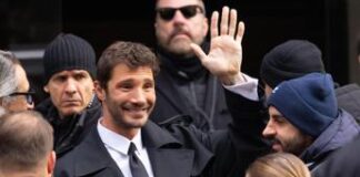 Stefano De Martino, star del web: ecco perché il conduttore di Affari Tuoi piace a tutti