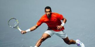 Troppo tifo agli Australian Open, Auger-Aliassime e Fokina cambiano campo – Video