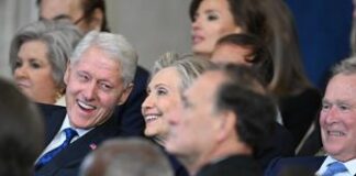 Trump e il Golfo d’America, la risata di Hillary Clinton – Video