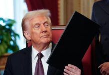 Trump, primo stop ai migranti nel giorno dell’insediamento: bloccata app