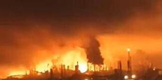 Ucraina, pioggia di droni sulla Russia: in fiamme raffineria di Nizhny Novgorod