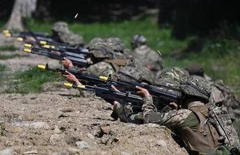 Usa-Russia, piano per pace in Ucraina senza Zelensky Ucraina Starlink