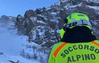 Valanga in Val di Susa, ci sarebbero persone coinvolte