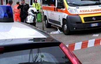 Barletta, muletto si ribalta in un frantoio: muore a 26 anni