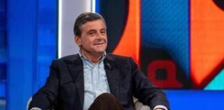 Calenda e la dieta: “Sono dimagrito 24 chili, non sono un fico ma…”