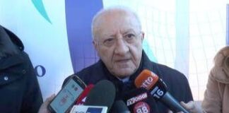 Campania, De Luca: “Balneabilità del Golfo di Napoli obiettivo fondamentale”