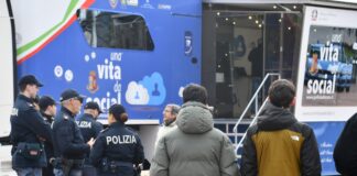 Una vita da social, grande interesse anche a Vicenza per l’iniziativa della Polizia di Stato contro i pericoli del web Una vita da social