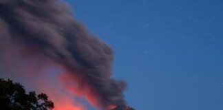 Etna, eruzione oggi in corso: colata lavica attiva