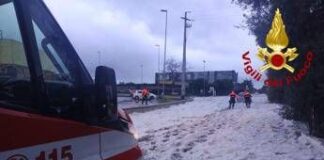 Maltempo Sicilia, bomba d’acqua su Messina e grandine nel Catanese