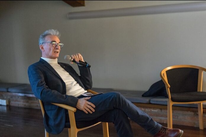 Massimiliano Zaramella alle conclusioni della sessione pomeridiana della Prima giornata su Ambiente, Salute ed Economia Massimiliano Zaramella alle conclusioni della sessione pomeridiana della Prima giornata su Ambiente, Salute ed Economia pfas veneto