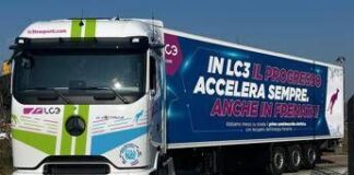 Mercedes eActros 600, il primo trattore completamente elettrico