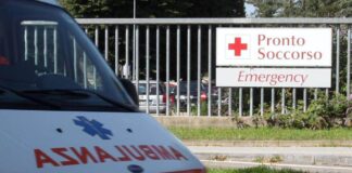 Prato, spari al pronto soccorso: ferito fuggitivo. Agente indagato per tentato omicidio