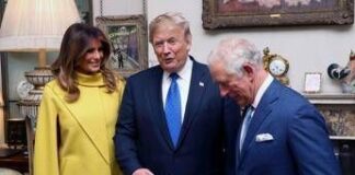 Re Carlo e le lettere personali scritte a mano a Donald Trump