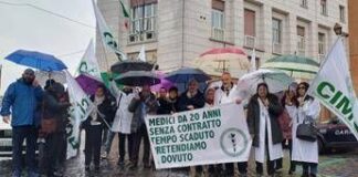 Roma, sit-in medici settore privato sotto ministero Salute: “20 anni senza contratto”