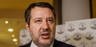 Salvini contro ‘Propaganda live’: “Mi augurano un ictus tra le risate, che pena”