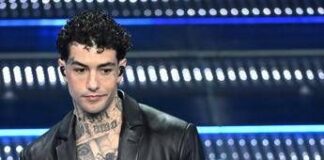 Sanremo 2025, Tony Effe: “La collana? Legge deve essere uguale per tutti”