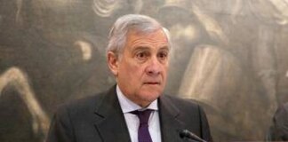 Tajani: “Con Trump occorre dialogare, Italia miglior ambasciatore per Ue”