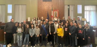 Tripstreet Challenge: al contest sulla sostenibilità vince la creatività. La Provincia di Vicenza premia le 6 classi vincitrici Tripstreet Challenge Provincia di Vicenza, foto di gruppo di tutti i vincitori