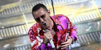 Verissimo, Kekko Silvestre: da depressione a costole rotte a Saremo, chi è frontman Modà