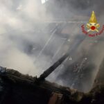 Casa in fiamme a Cismon del Grappa, intervenuti i vigili del fuoco del Trentino a dar manforte ad Asiago incendio a cismon del Grappa