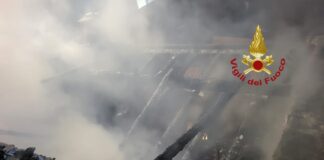 Casa in fiamme a Cismon del Grappa, intervenuti i vigili del fuoco del Trentino a dar manforte ad Asiago incendio a cismon del Grappa