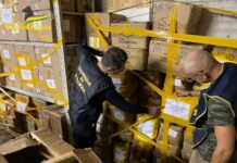 Giubileo 2025, ingente sequestro della Guardia di Finanza di oggettistica contraffatta Giubileo