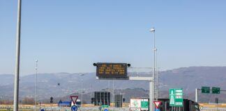 Pedemontana, sconti per il traffico locale. Zaia: “Regione vicina ai cittadini”. Critiche le opposizioni: “Operazione di facciata” spv superstrada pedemontana veneta da lunedì sconti per i veicoli di classe A rete autostradale veneta