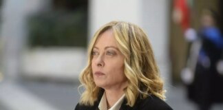 Fantoccio della Meloni bruciato a Poggio Mirteto, i messaggi di vicinanza alla premier