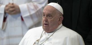 Papa “Dobbiamo disarmare la terra, diplomazia ha bisogno di nuova linfa”